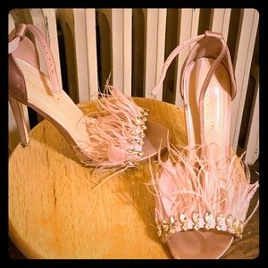 Blush color heeled sandal